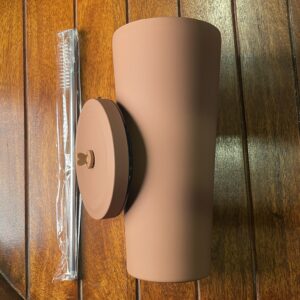 كوب فاخر باللون البني المطفي