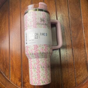 كوب حراري بتصميم لطيف بلون الوردي والابيض