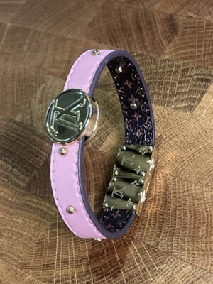 السوار الوردي